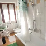 Stall Lonc *