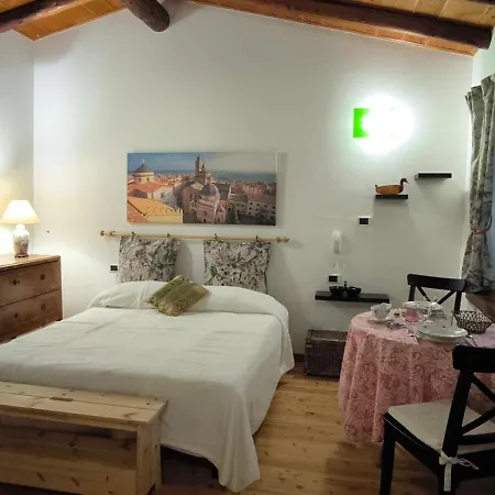 Apartment Stall Lonc